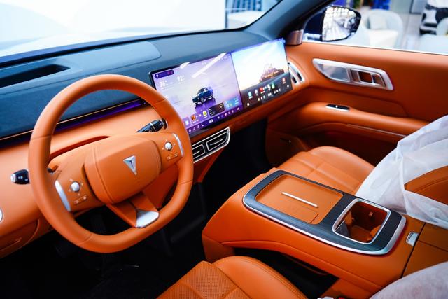 Deepal S09 2025 car image #6