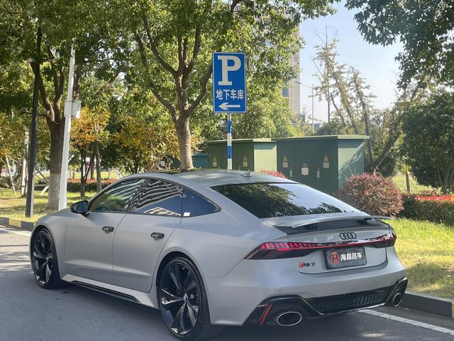 Audi RS 7 2024 immagine di auto #6