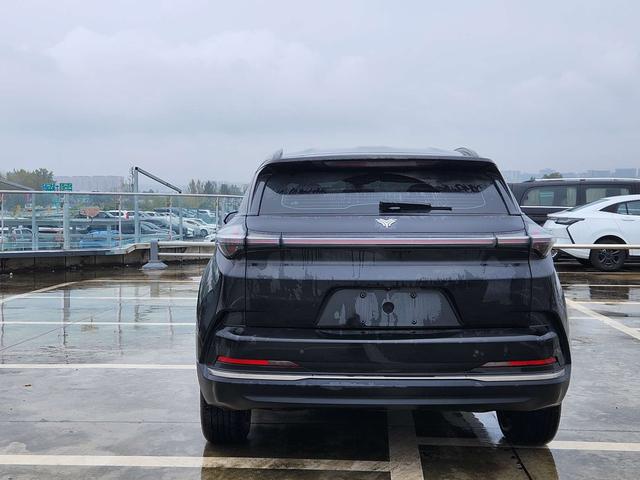 哪吒汽车 哪吒X 2024 汽车图片 #6