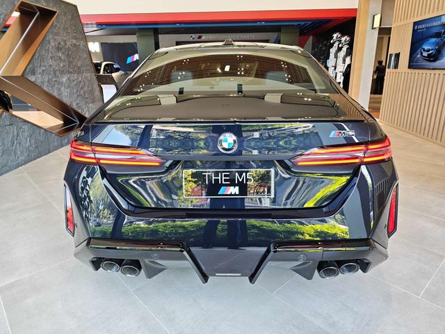 BMW M5 New Energy car image #6