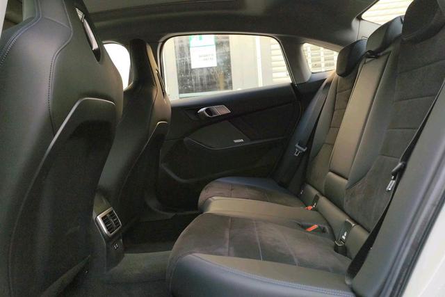 BMW 2 Series 2025 #6 BMW 2 Series 2025 car image #6