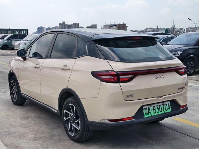 哪吒汽车 哪吒AYA 2023 汽车图片 #6