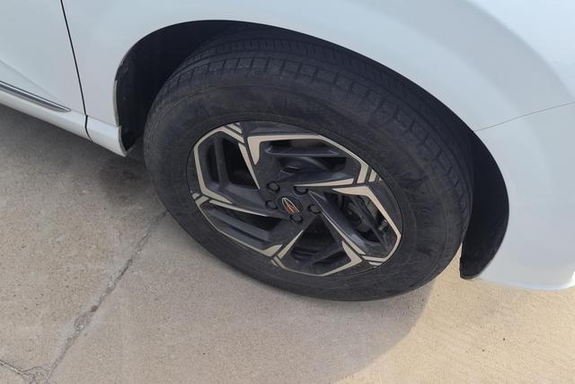 HongQi HS3 2024 car image #6