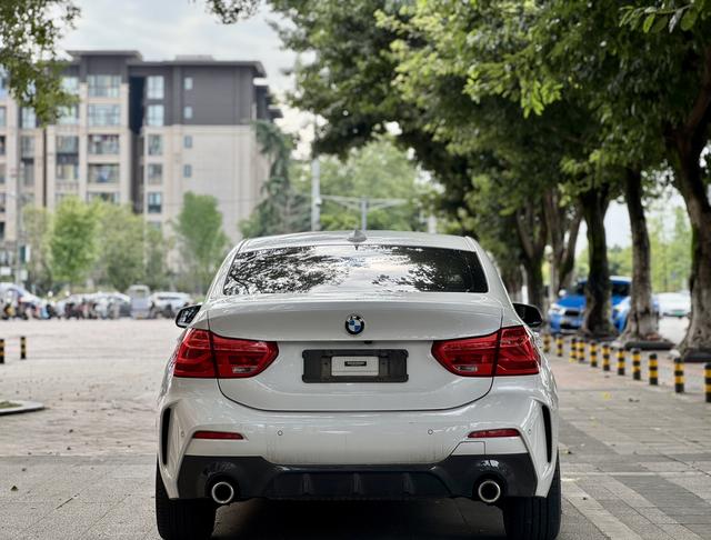 BMW 1 Series 2021 car image #6