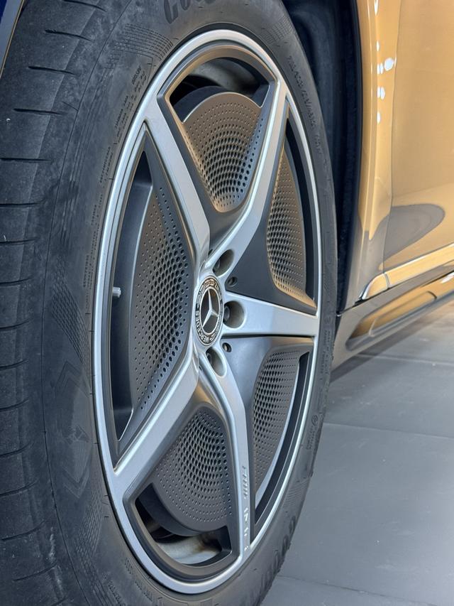 Mercedes-Benz EQS SUV 2023 #6 Mercedes-Benz EQS SUV 2023 صورة سيارة #6