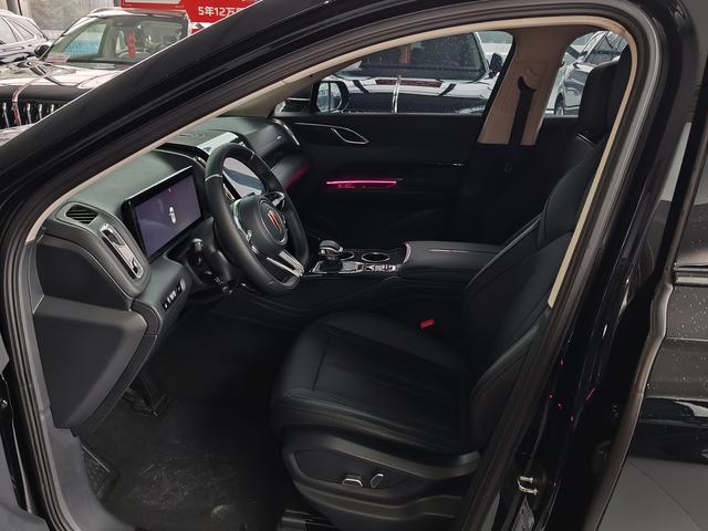 HongQi HS3 PHEV 2024 #6 HongQi HS3 PHEV 2024 car image #6