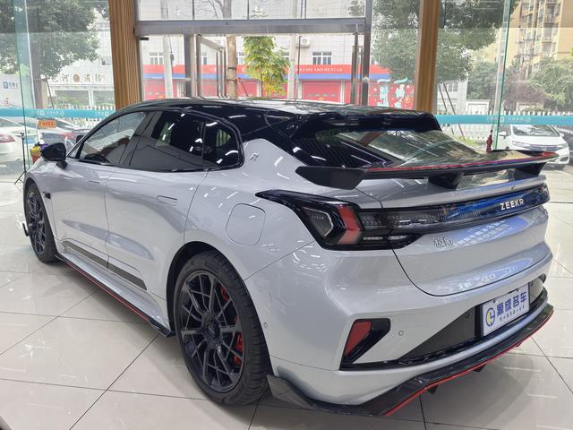 极氪 极氪001 FR 2023 汽车图片 #6