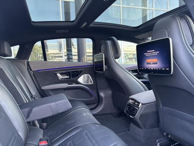 Mercedes-Benz EQS AMG 2024 imagen de coche #6