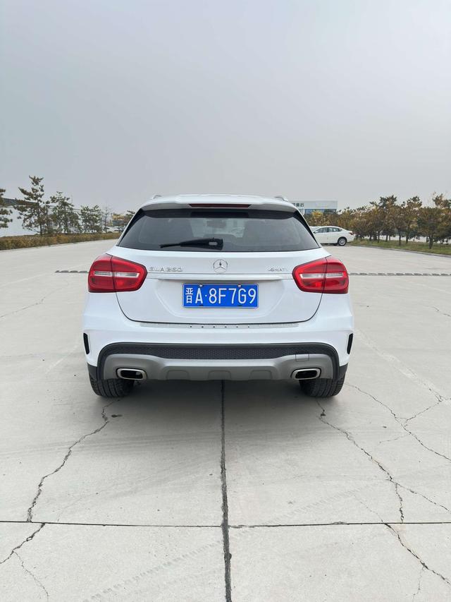 Mercedes-Benz GLA Class (Imported) 2015 #6 Mercedes-Benz GLA Class (Imported) 2015 car image #6