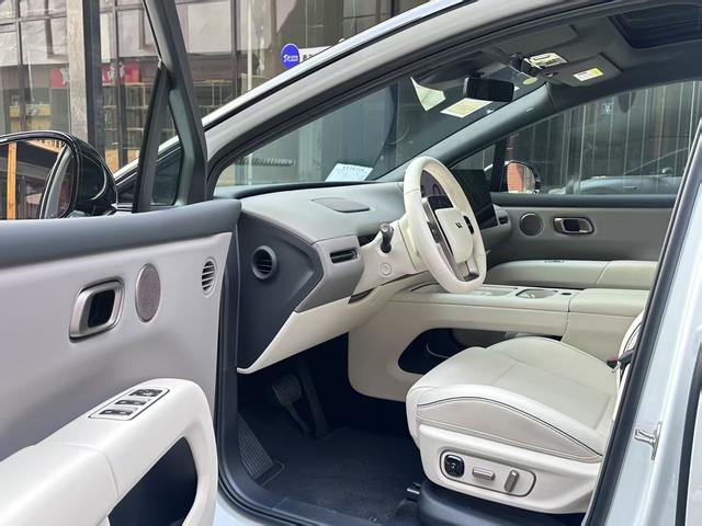 理想汽车 理想i6 2025 汽车图片 #6