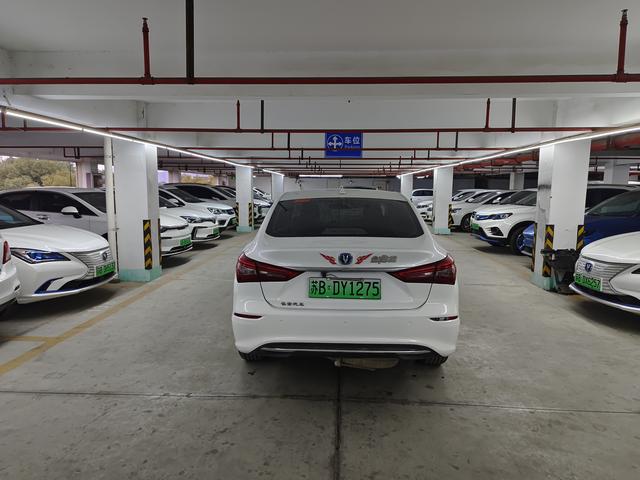 Changan Eado EV 2018 car image #6
