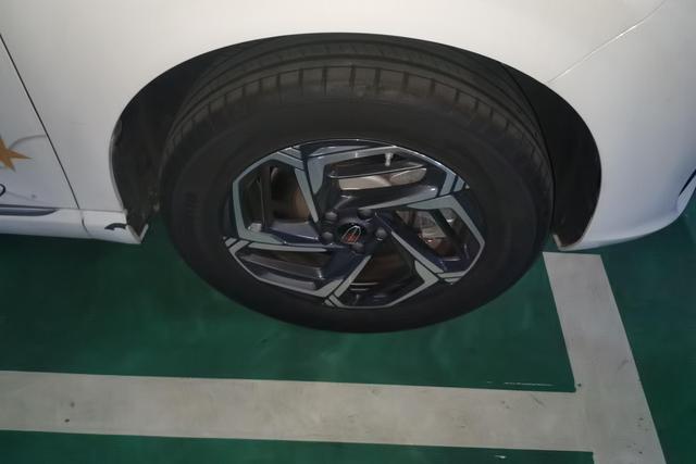 HongQi HS3 2023 car image #6