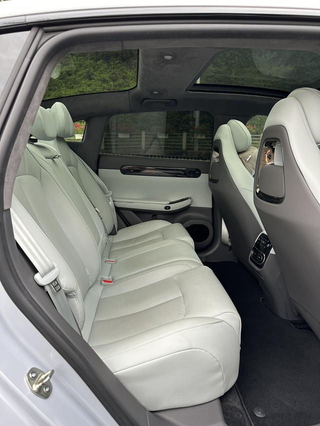 零跑汽车 零跑C01 2023 汽车图片 #6