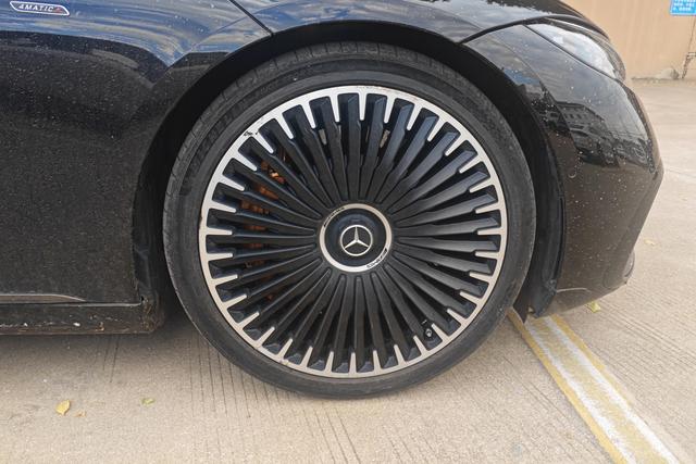 Mercedes-Benz EQS AMG 2023 imagen de coche #6