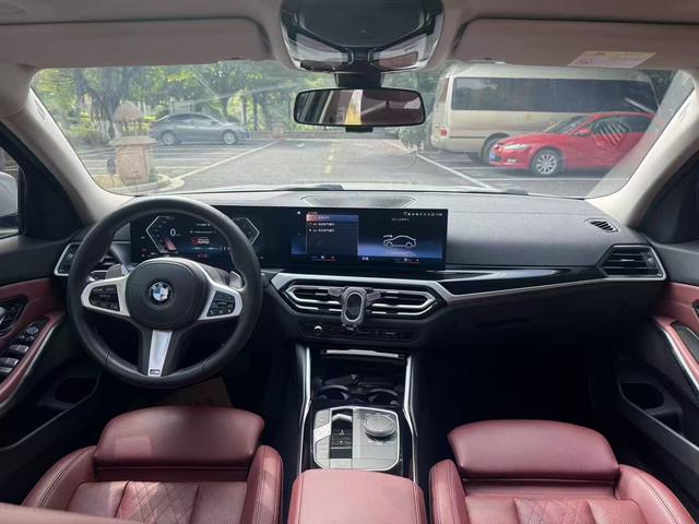 BMW 1 Series M 2023 #6 BMW 1 Series M 2023 car image #6