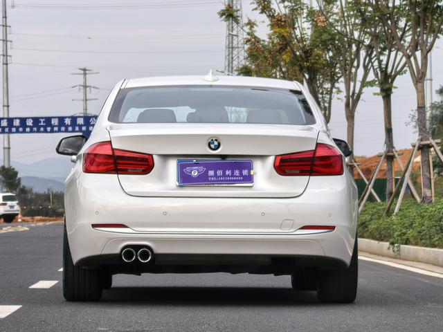 BMW M8 2018 صورة سيارة #6