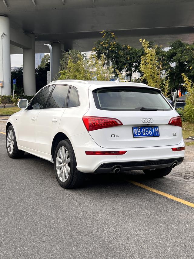 Audi Q5 (Imported) 2012 car image #6