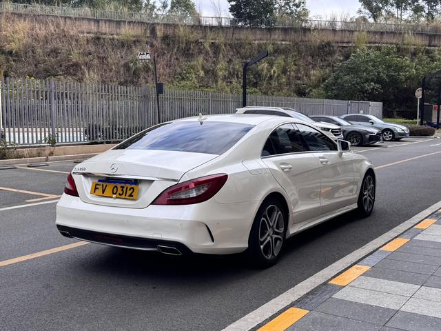 Mercedes-Benz CLS Class 2015 car image #6