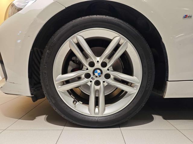 BMW i4 M50 2019 car image #6