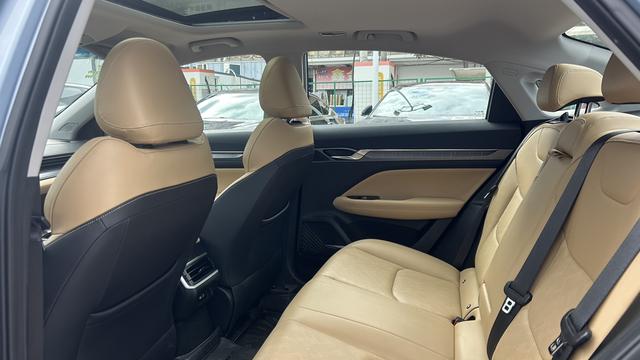 GEELY Emgrand L HiP 2023 car image #6