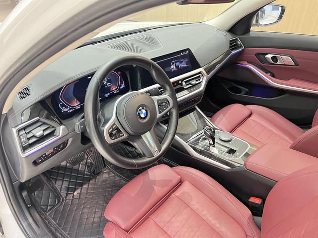 BMW X7 M60i 2021 immagine di auto #6
