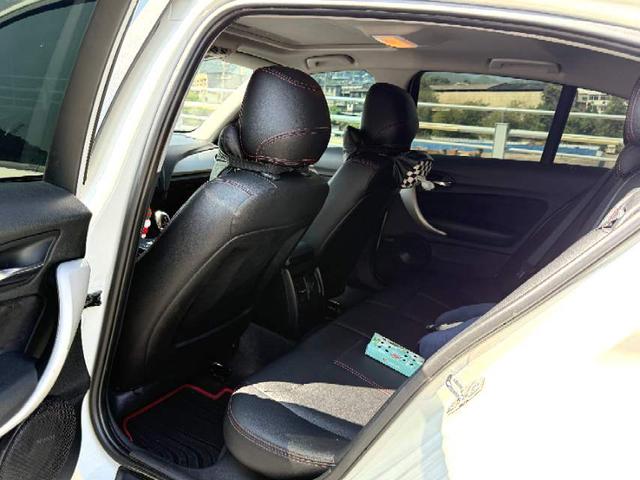 BMW M760Le 2012 #6 BMW M760Le 2012 car image #6