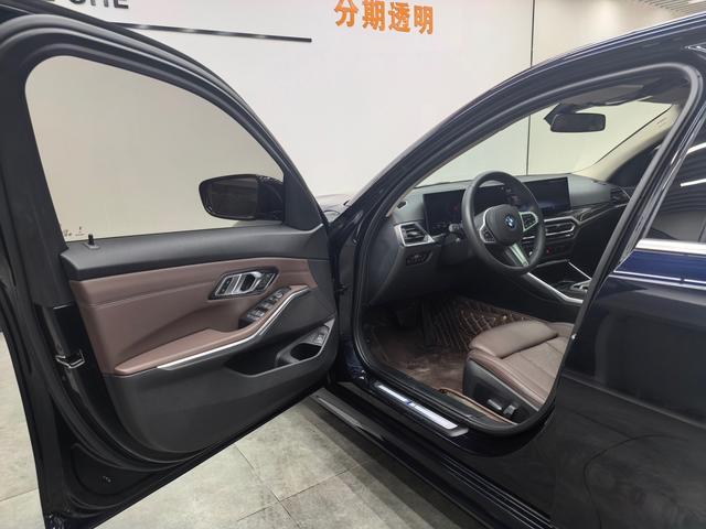 BMW M760Le 2023 #6 BMW M760Le 2023 car image #6