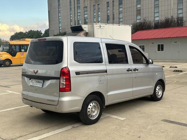 五菱汽车 五菱宏光V 2020 汽车图片 #6