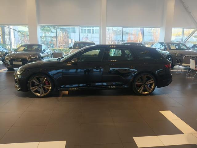 Audi RS 4 2023 #6 Audi RS 4 2023 car image #6