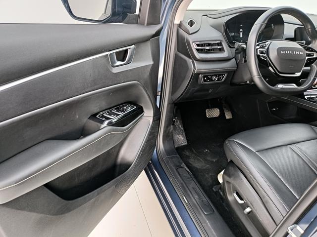 Wuling Victory 2020 car image #6