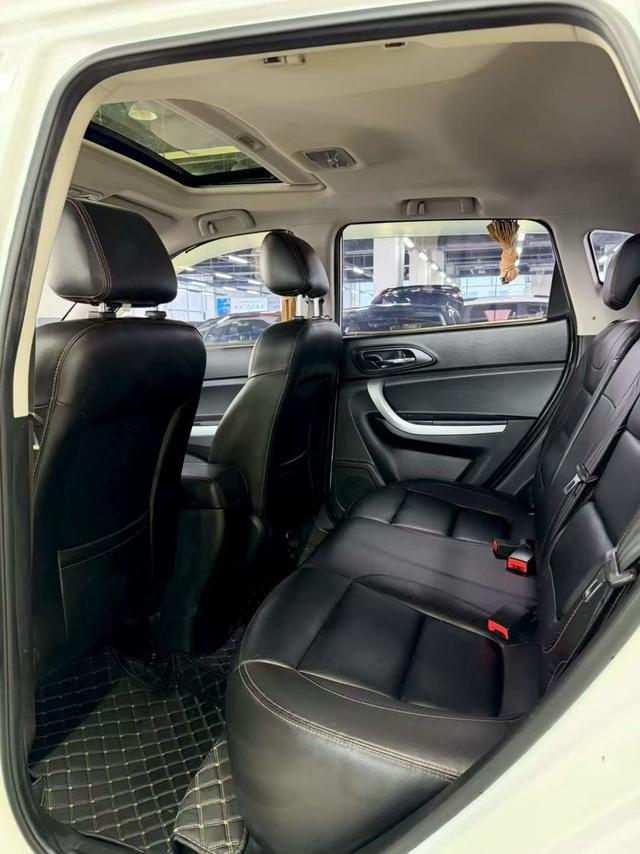 Changan CS35 2016 #6 Changan CS35 2016 car image #6