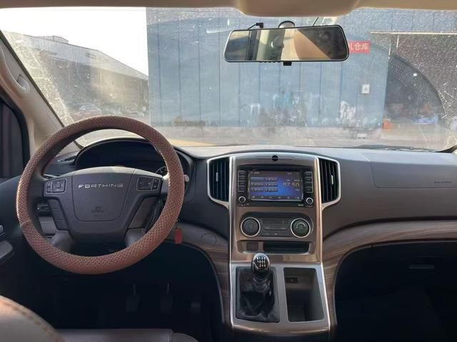 Forthing Lingzhi PLUS 2021 car image #6