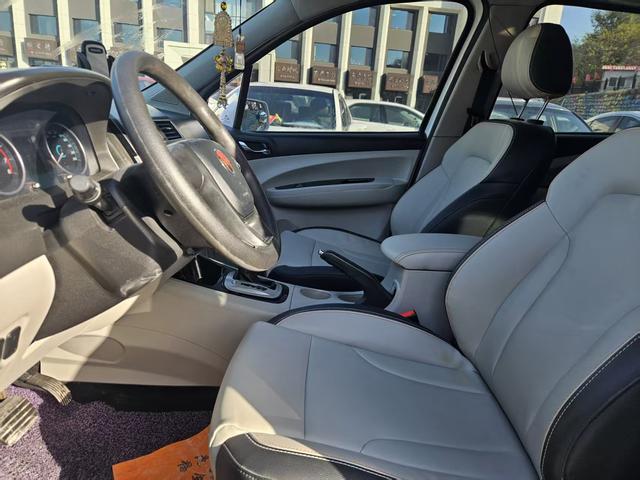 Forthing JOYEAR XV 2015 صورة سيارة #6