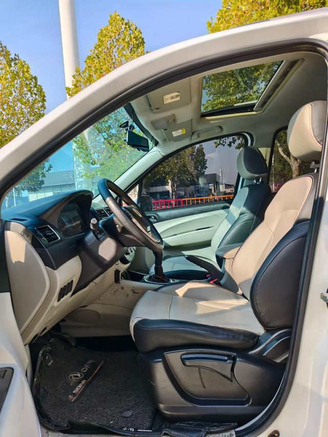 Forthing JOYEAR X3 2016 #6 Forthing JOYEAR X3 2016 immagine di auto #6