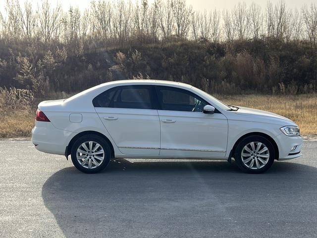 Volkswagen Bora 2017 imagen de coche #6