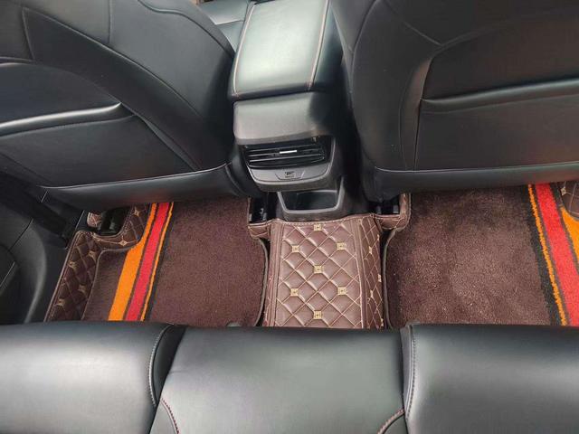 5 2021 immagine di auto #6