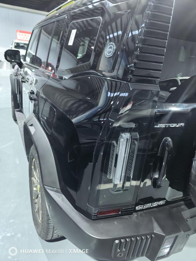 Jetour Traveller 2023 car image #6