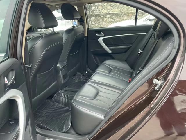 GEELY Emgrand 2017 car image #6