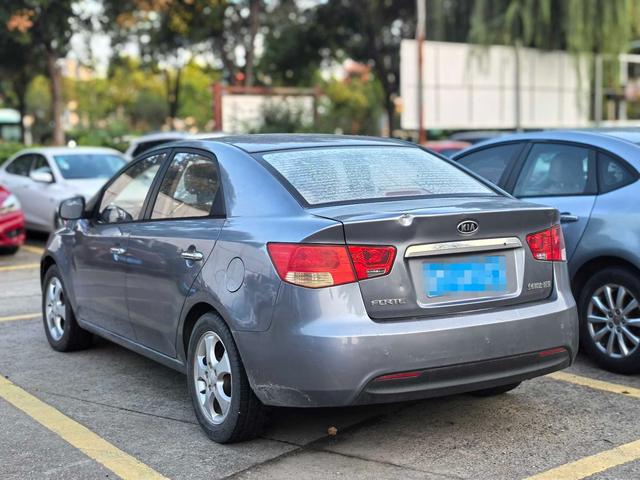 Kia Forte 2009 imagen de coche #6