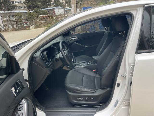 Kia K5 2015 car image #6