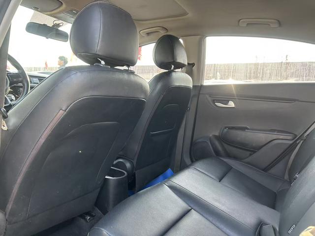 Kia K2 2018 car image #6