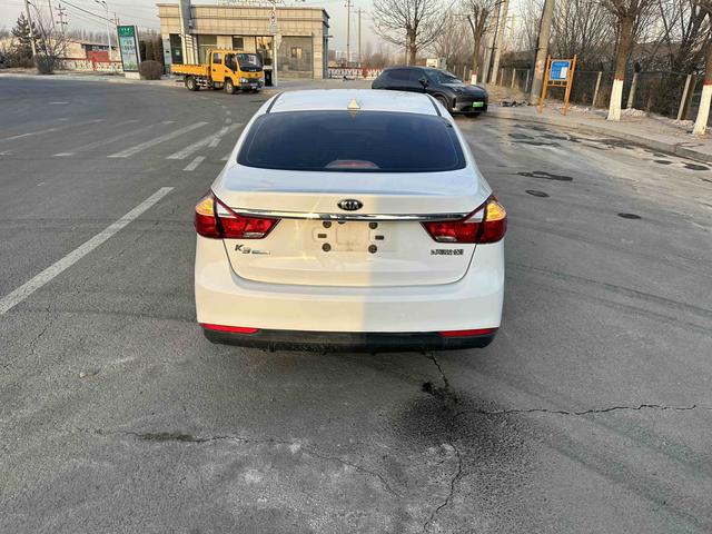 Kia K3 2016 car image #6