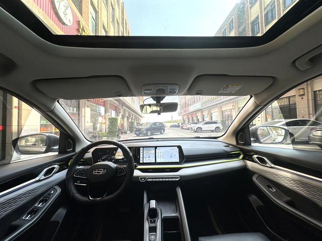 GEELY Coolray 2022 car image #6