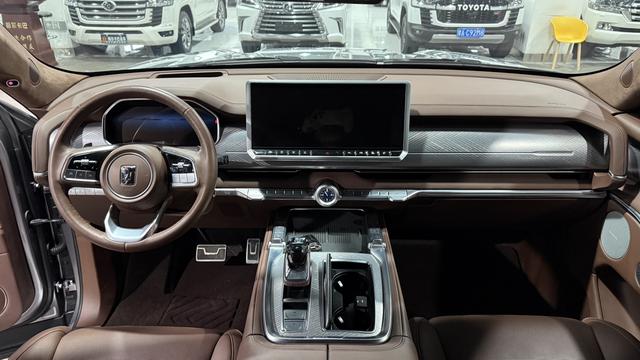 Tank 700 New Energy 2024 immagine di auto #6