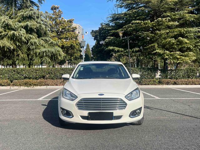 Ford Escort 2016 #6 Ford Escort 2016 car image #6