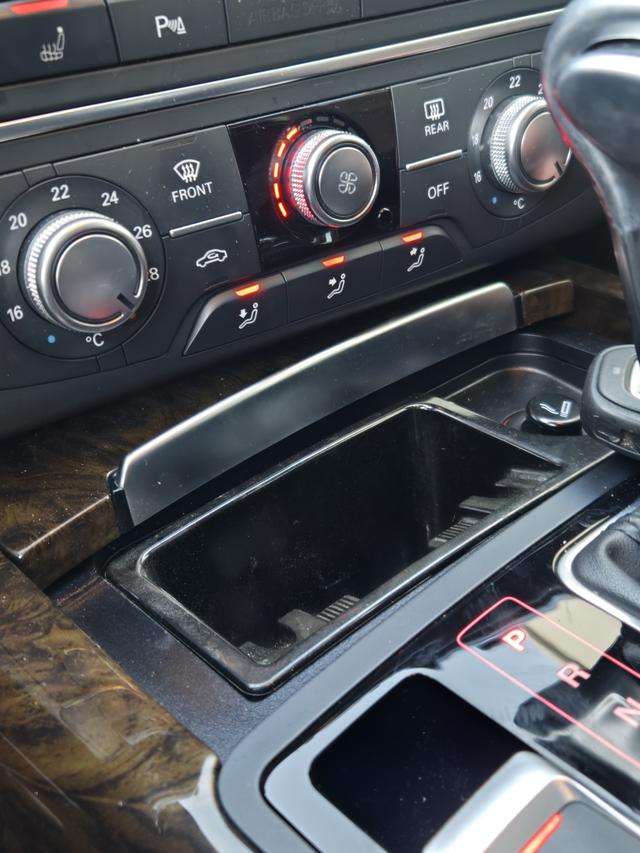 Audi A6L 2015 car image #6