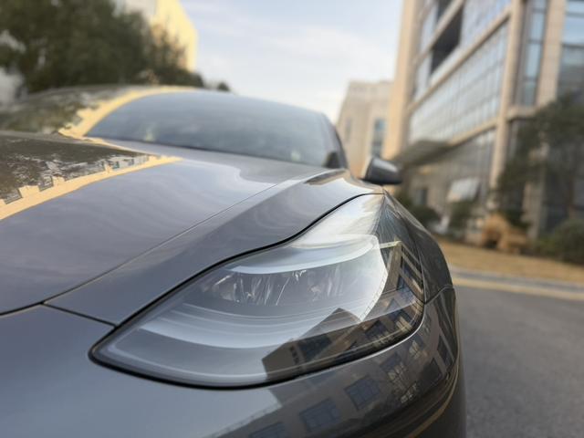 Tesla Model 3 2020 car image #6