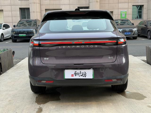 零跑汽车 零跑B10 2025 汽车图片 #6