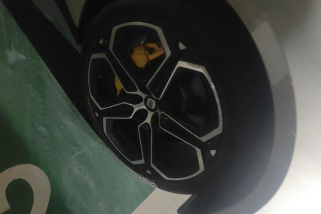 MI 2024 car image #6