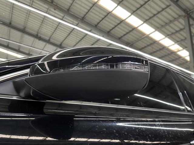Volkswagen Passat 2021 immagine di auto #6